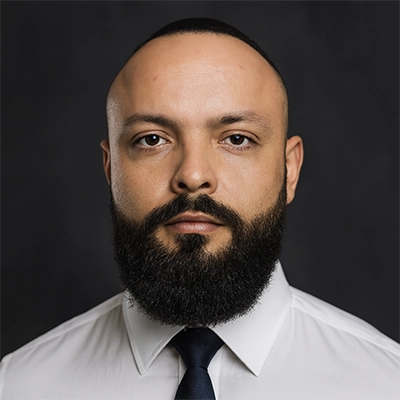 Picture of Eduardo Velasco